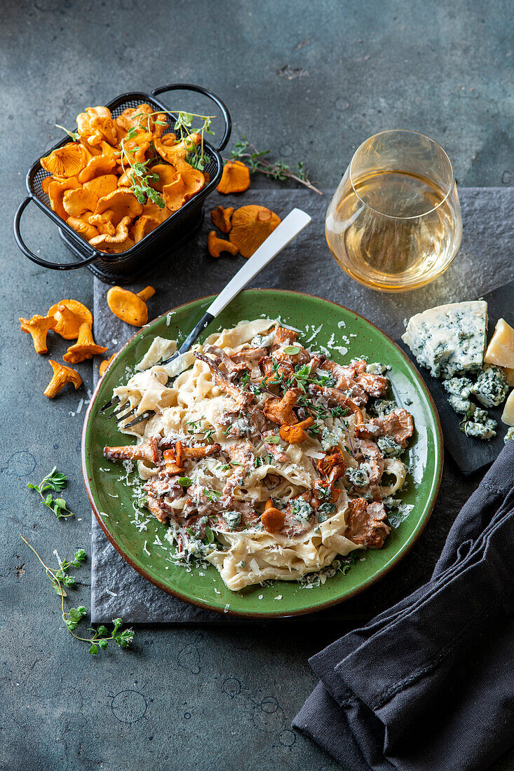 Pasta with chanterelles