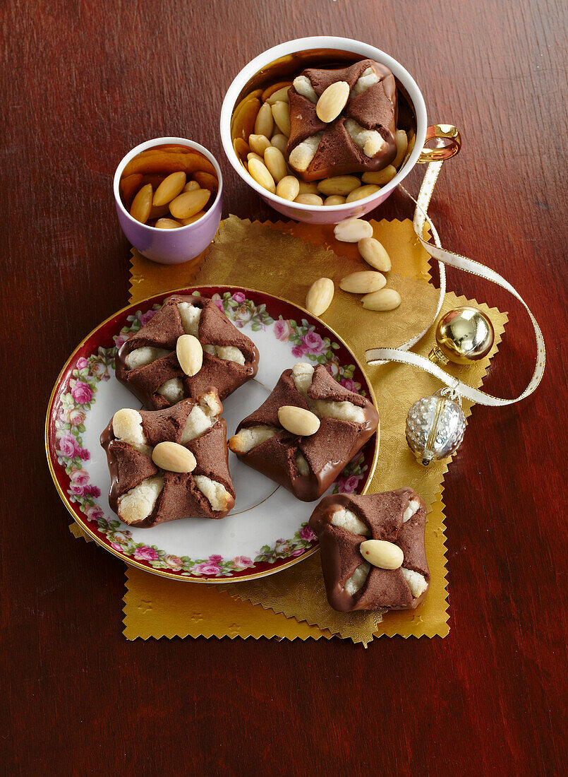 Almond chocolate cookies