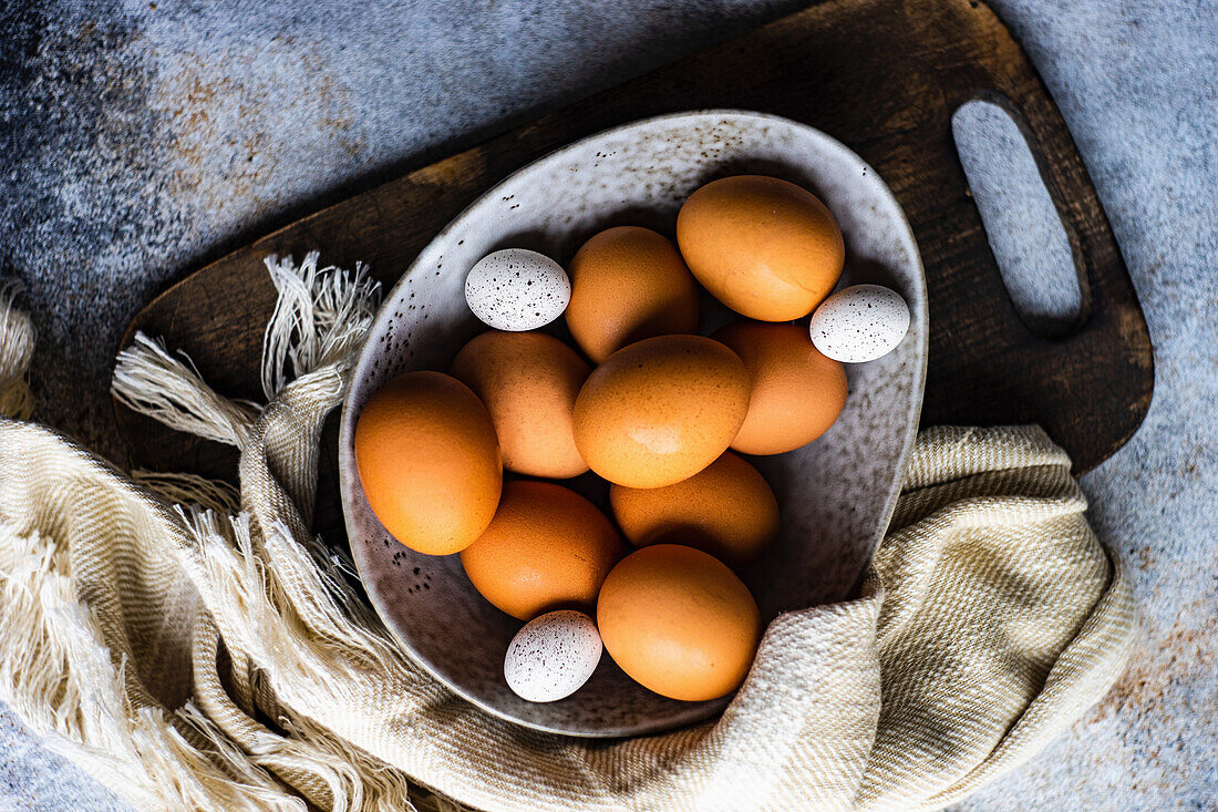 Eggs and quail eggs