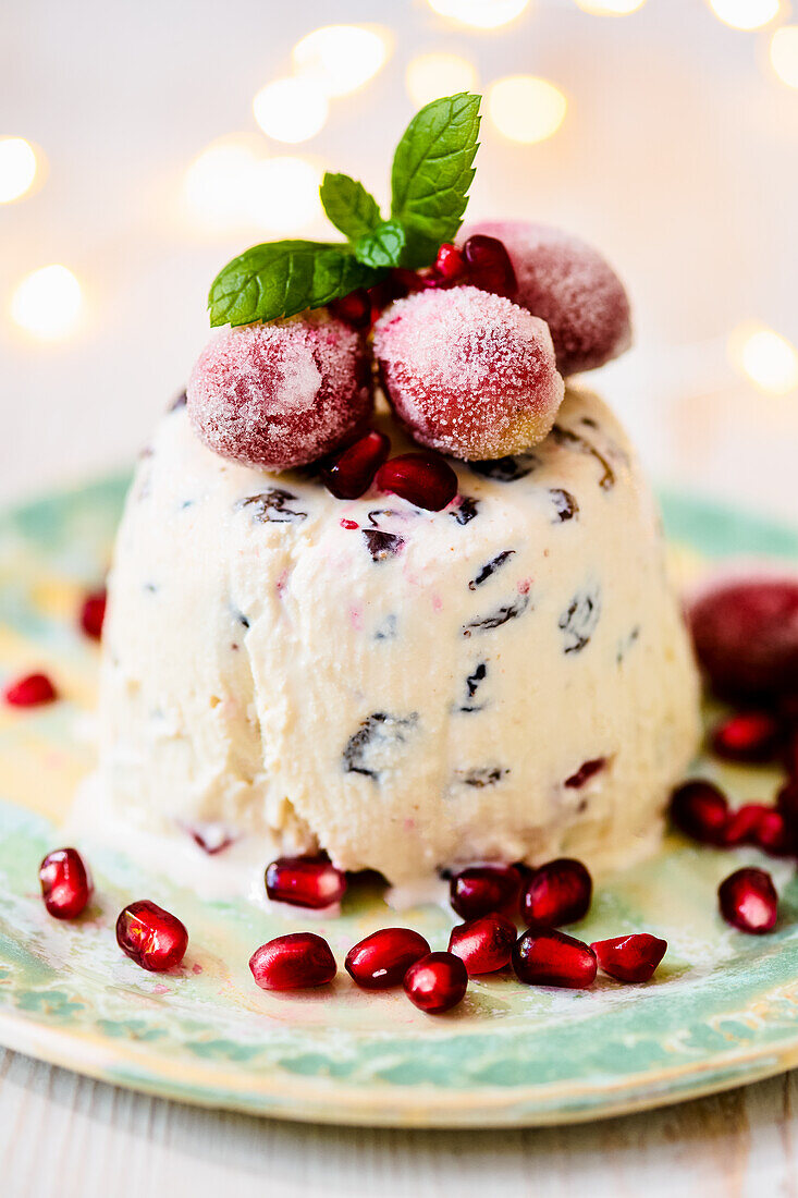 Christmas pudding ice cream