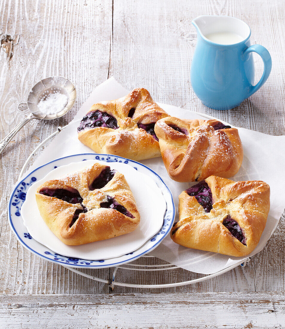 Leavened pastries with custard and blueberry filling