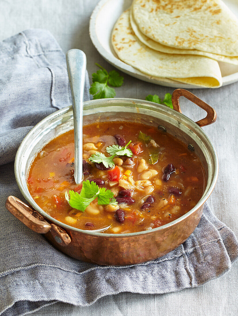 Mexican bean soup