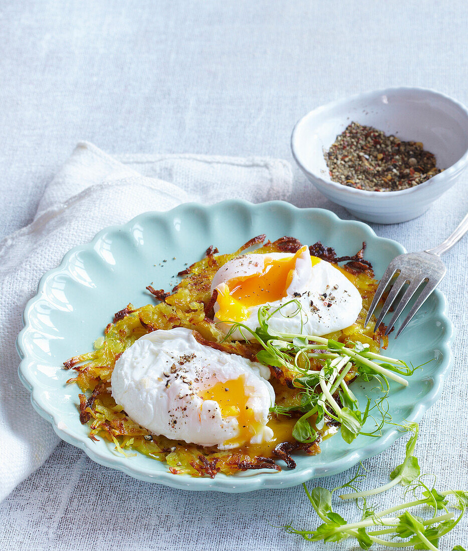 Rösti with poched eggs