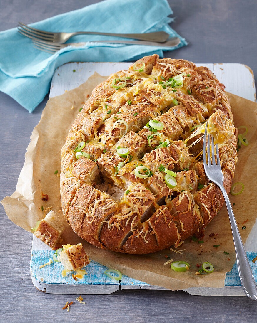 Gratiniertes Brot mit Käse