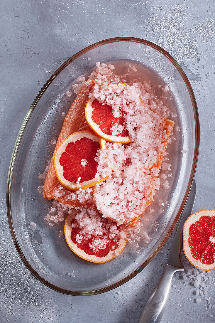 Salmon in Campari grapefruit marinade