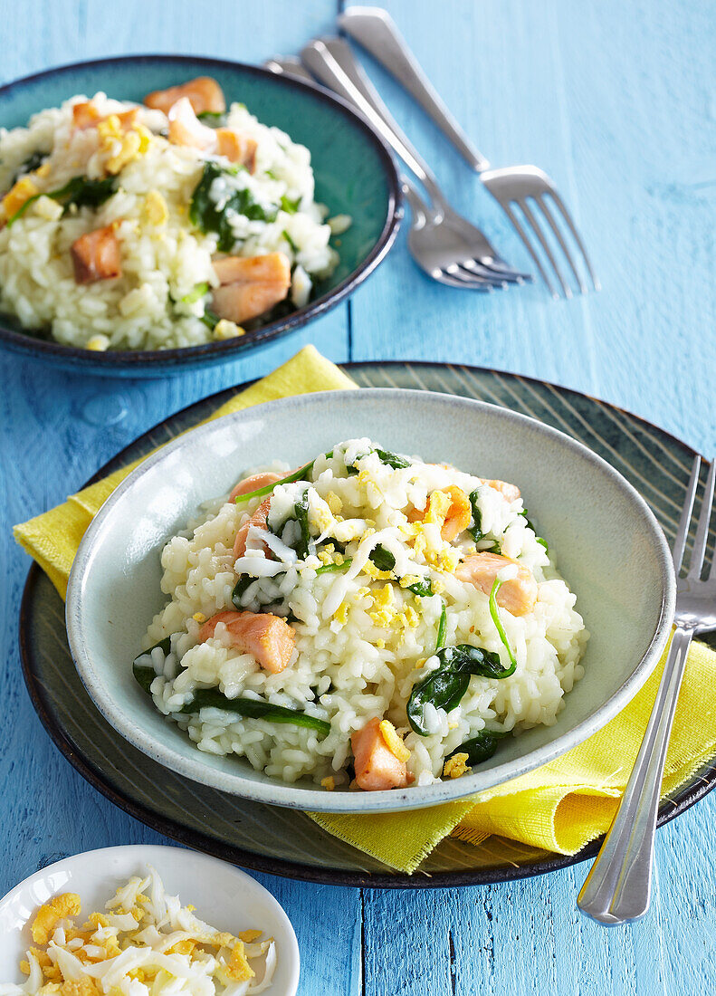 Italian risotto with salmon and spinach