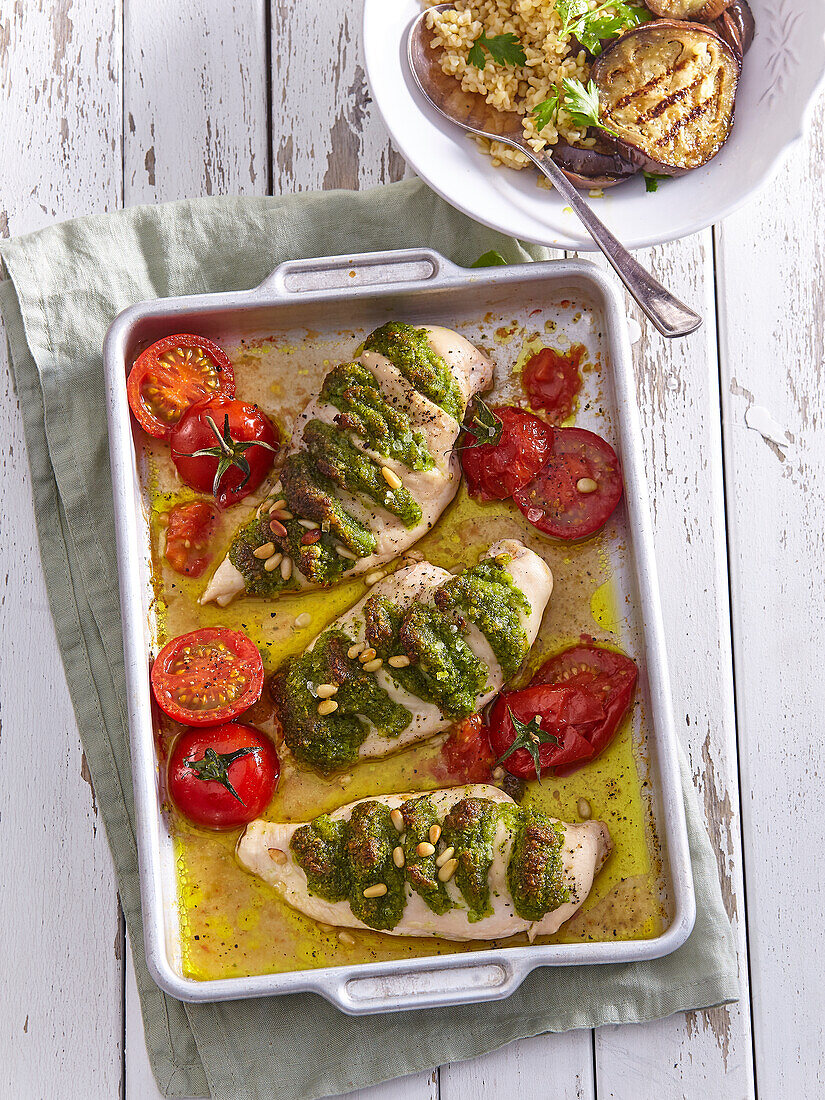 Gratinated chicken breast with pesto