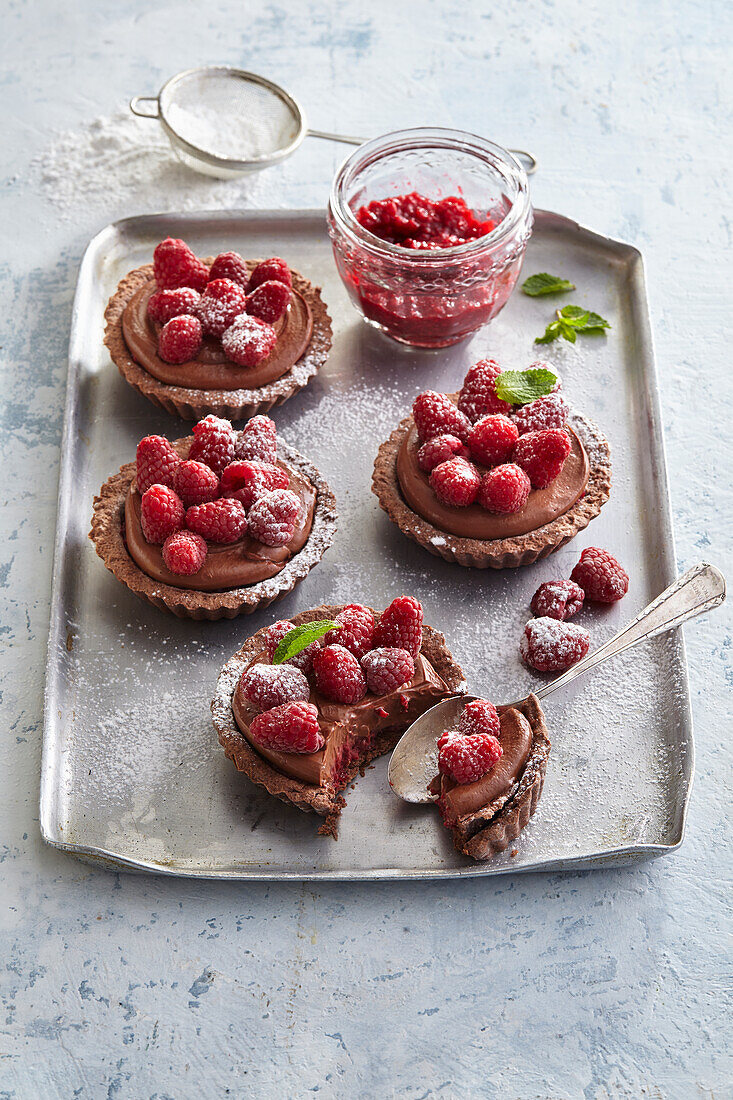 Himbeer-Törtchen mit Schokoladecreme