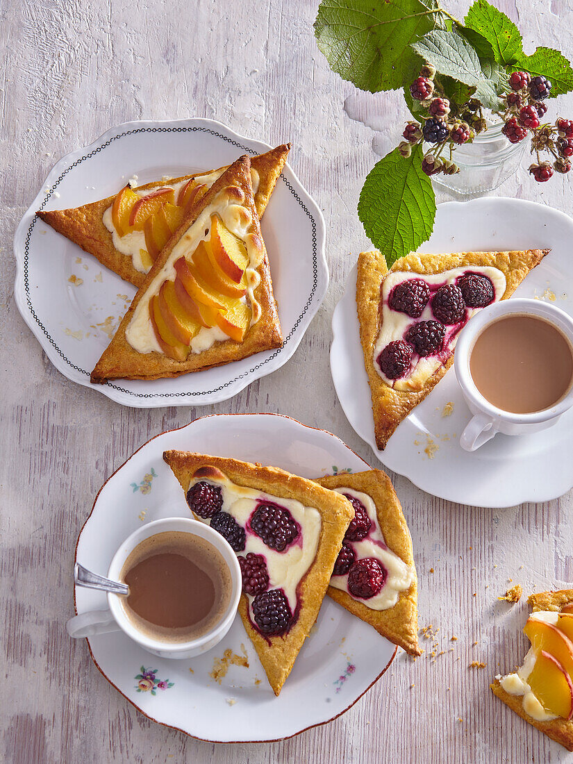 Pastries from carrot pastry