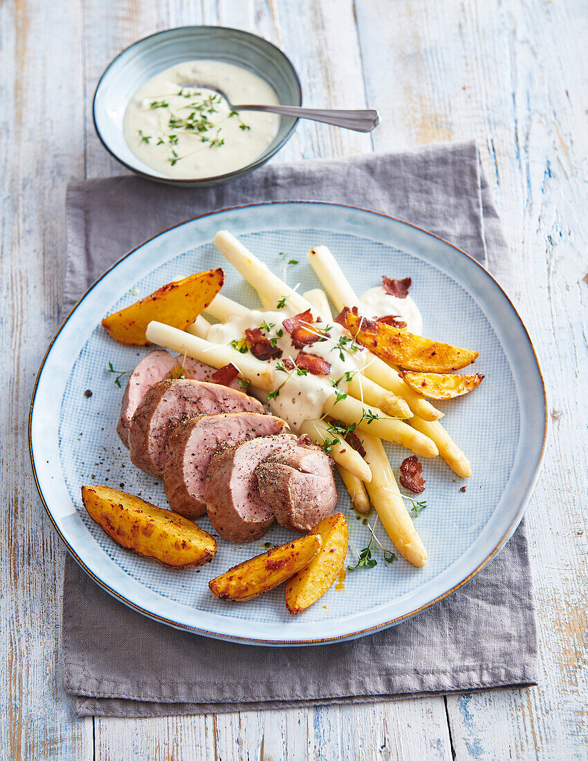 Pork sirloin with asparagus