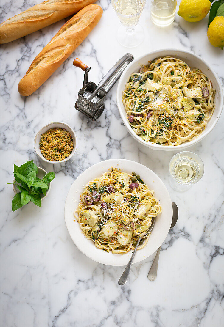 Pasta with artichokes and olives