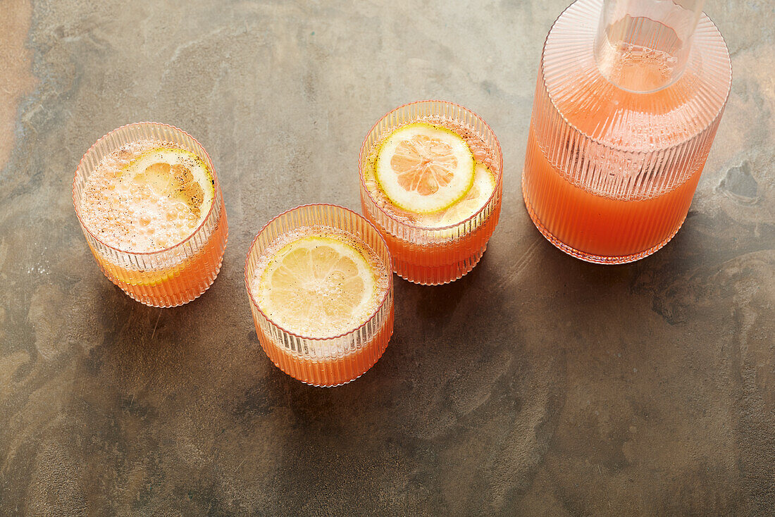 Grapefruit-Limonade mit Vanille