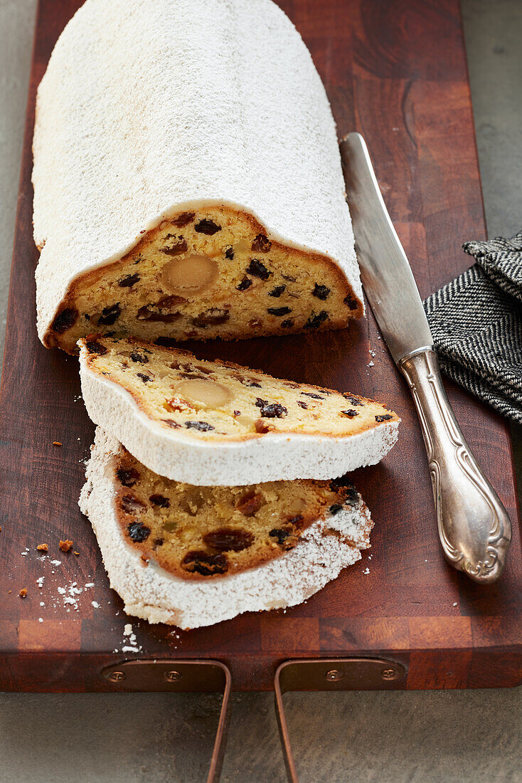 Christstollen mit Marzipan