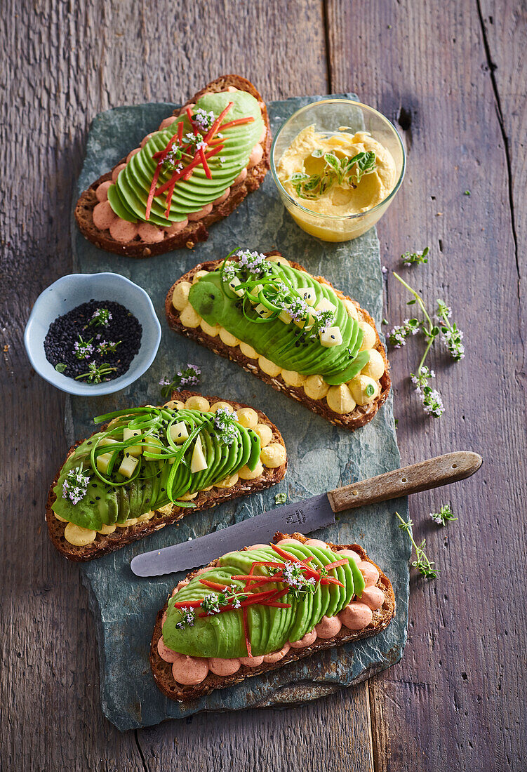 Bruschetta mit Avocado