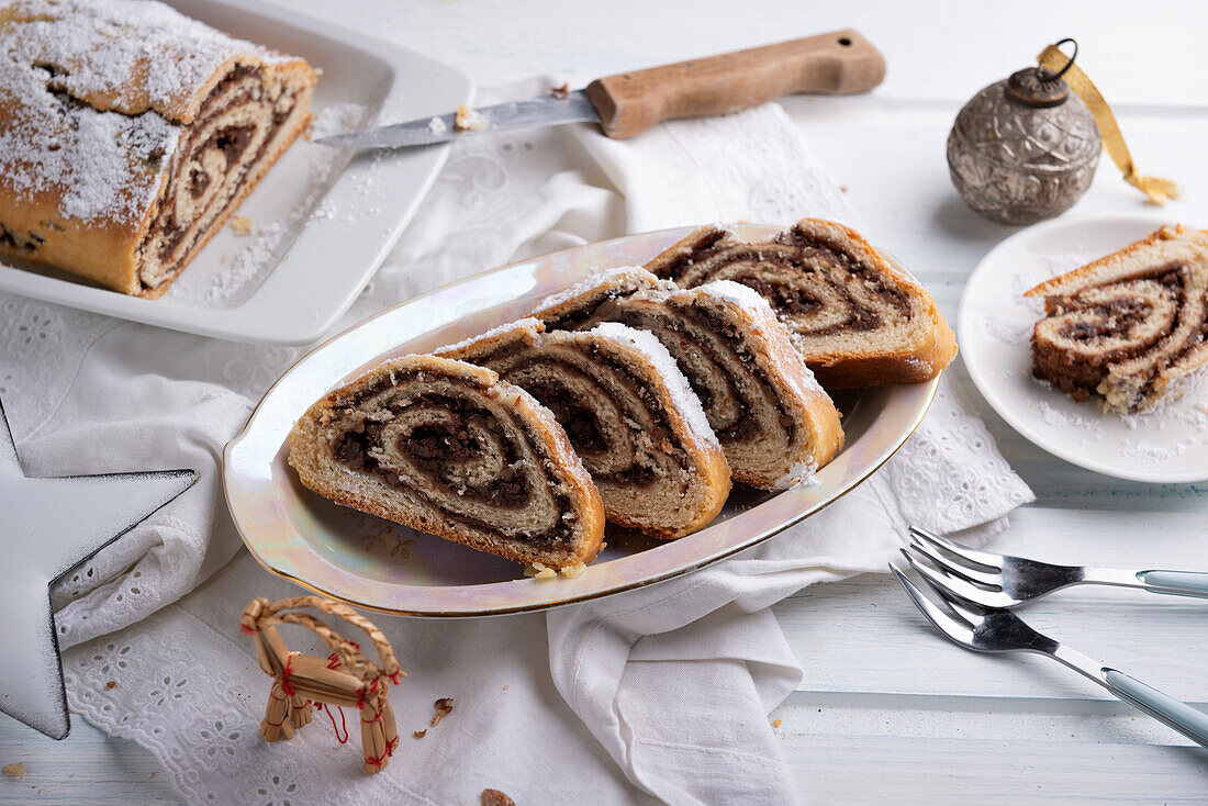 Veganer Nuss-Stollen