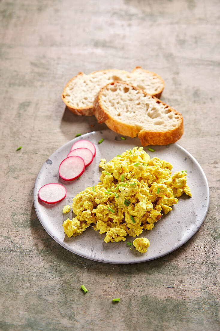 Veganes Rührei aus Tofu