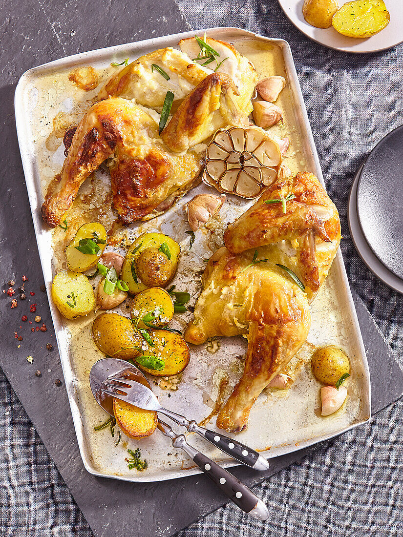 Garlic chicken with baked rosemary potatoes