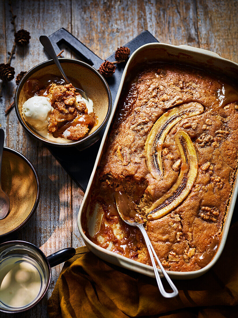 Banana toffee sticky pudding