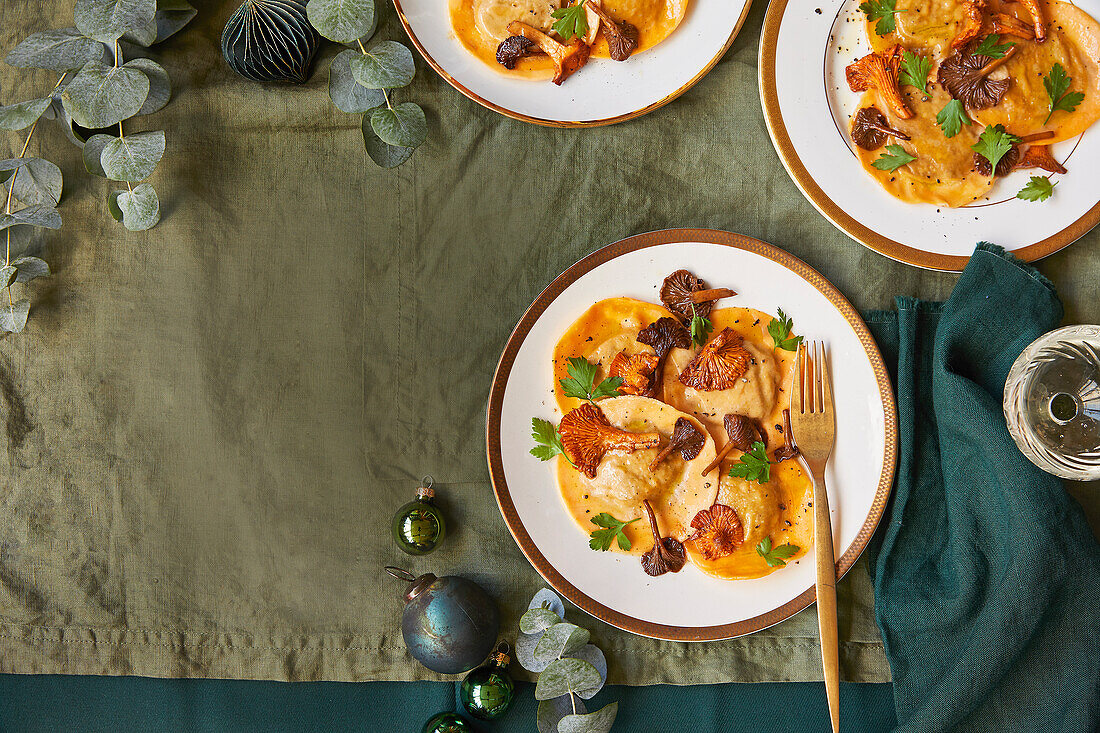 Ravioli mit Pilzen zu Weihnachten