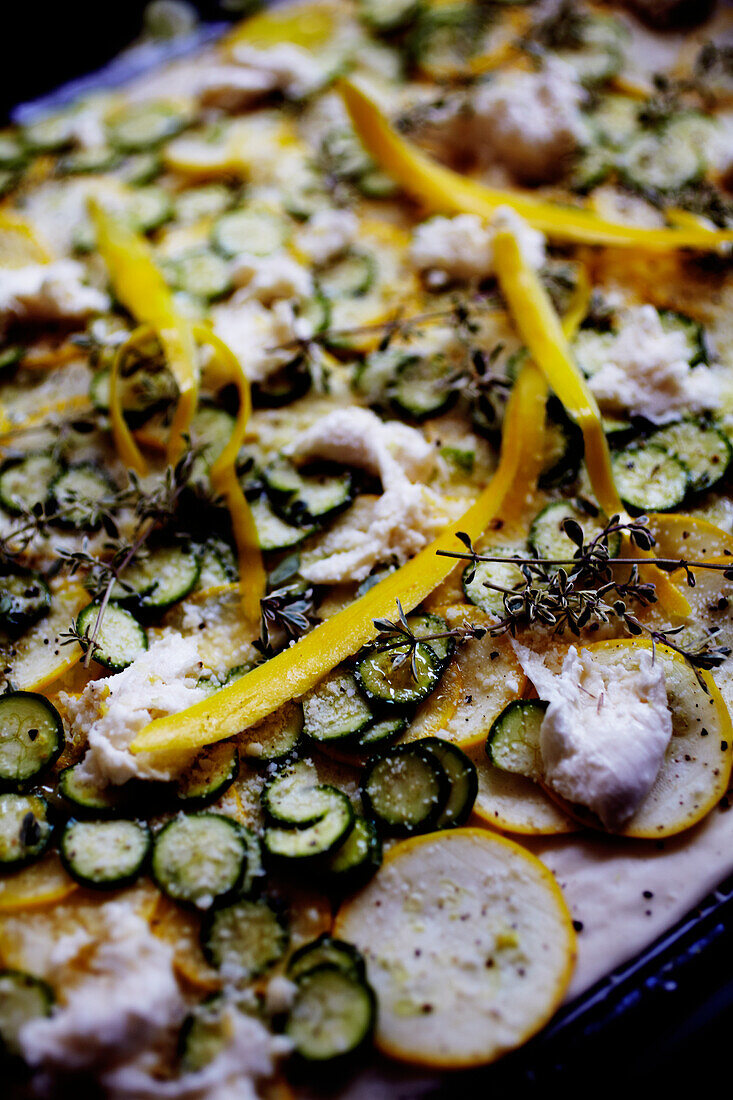 Pizza with courgettes