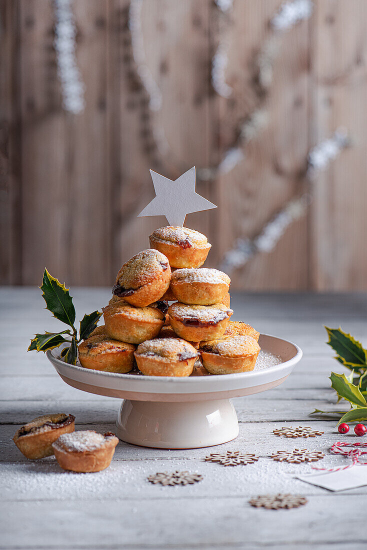 Weihnachtliche Mince Pies mit Frangipane-Topping