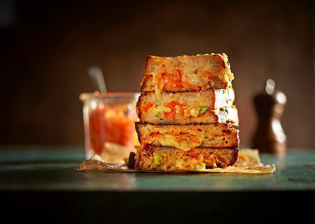 Käse-Toasties mit Kimchi
