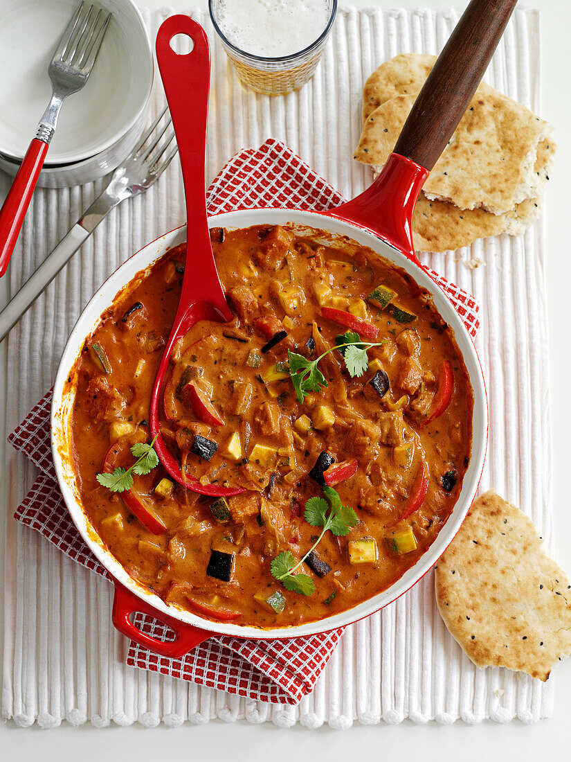 Vegetable curry for a crowd