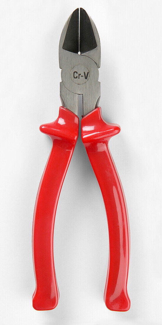 Insulated side cutters