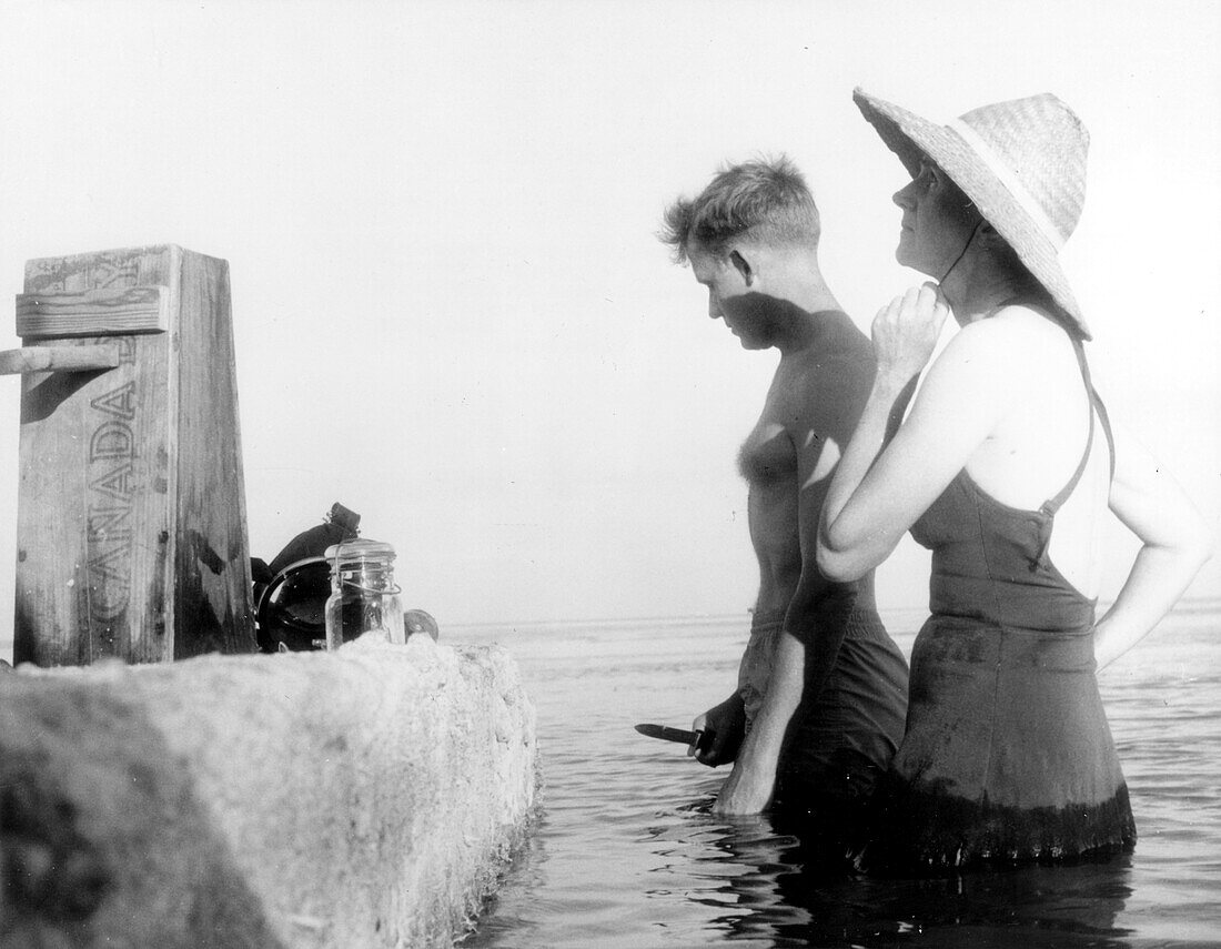 Rachel Carson undertaking marine research