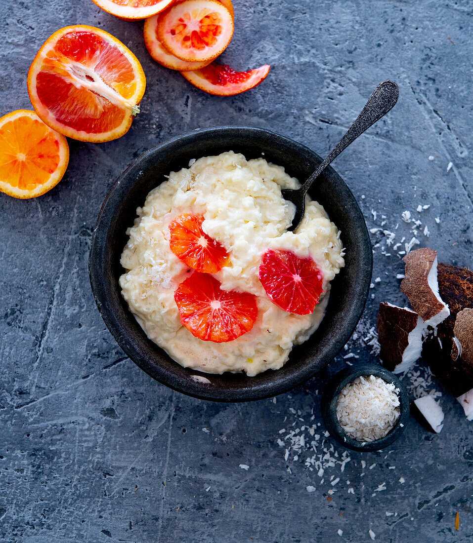 Coconut rice pudding with blood oranges
