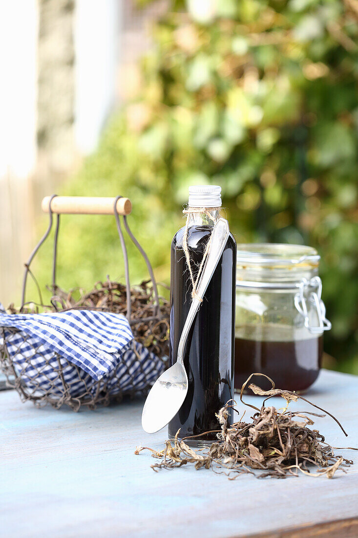 Homemade ribwort syrup (for colds)