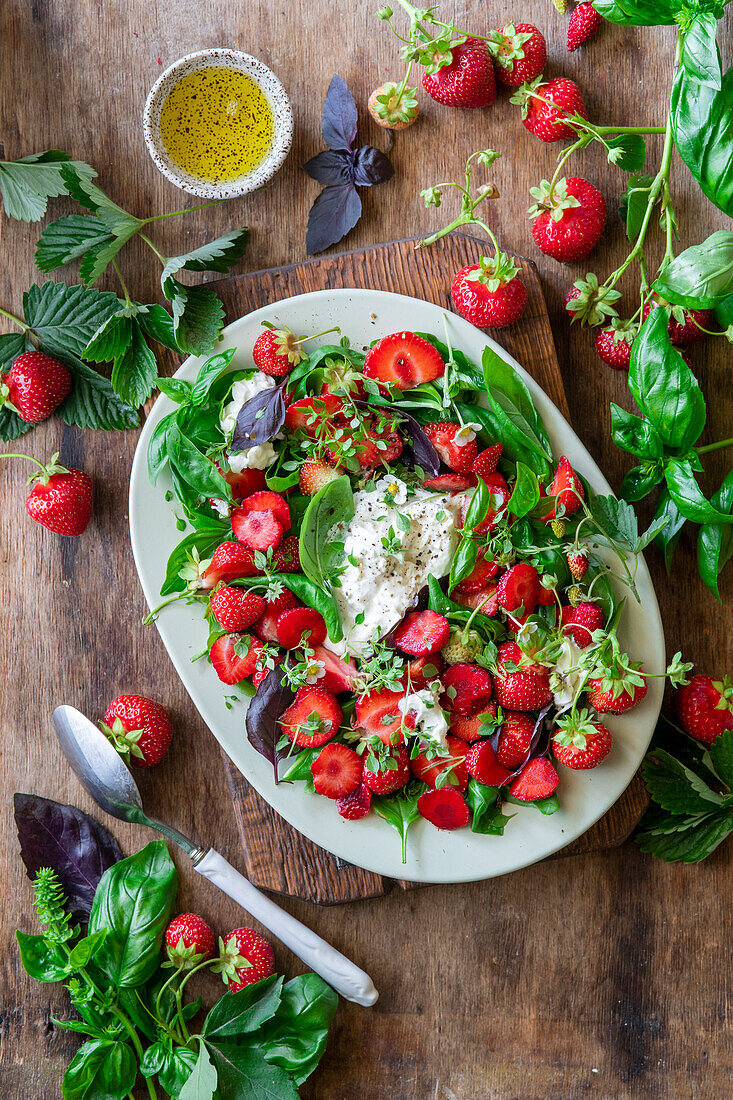 Strawberry burrata salad with basil