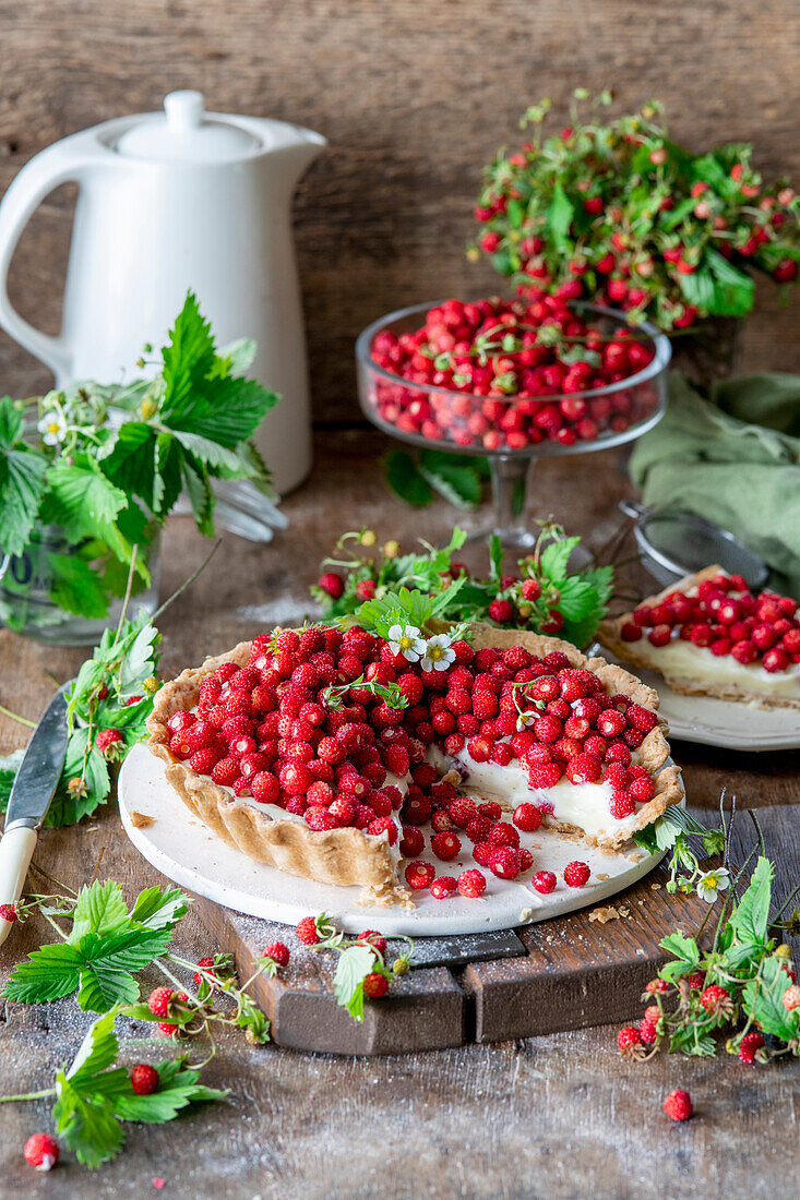 Wild strawberrry pie