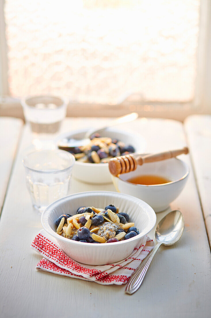 Vanilla-almond chia breakfast bowl
