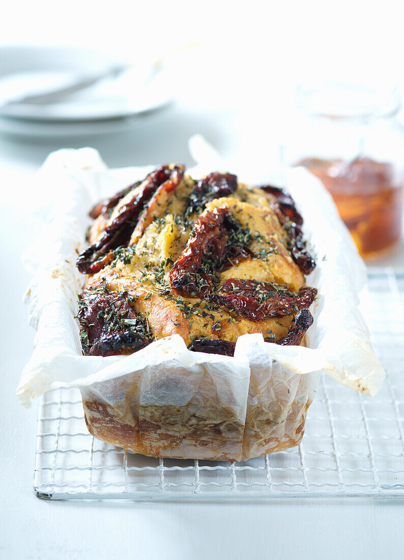 Bread with sun dried tomatoes