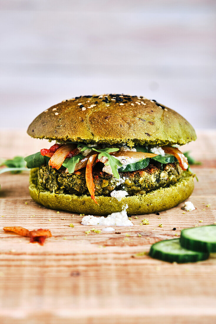 Veganer Erbsen-Falafel-Burger