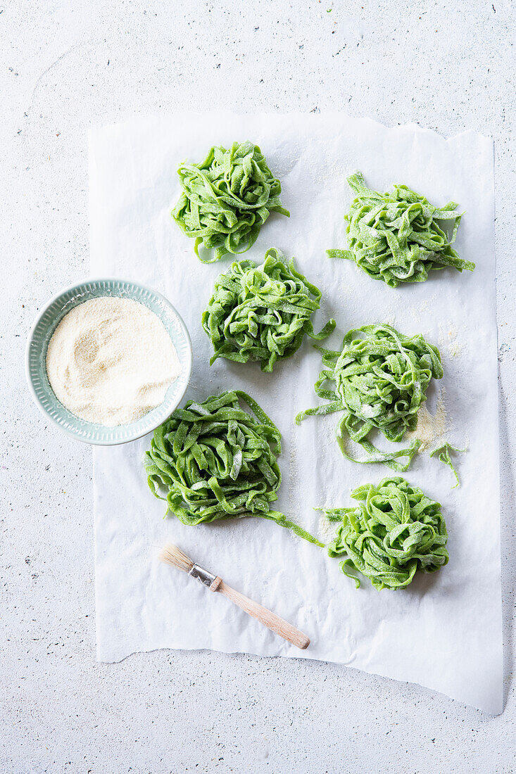 Homemade green pasta