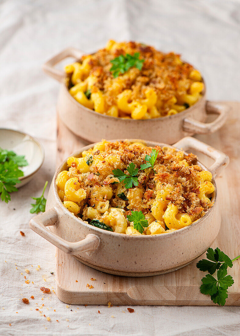 Mac and cheese with spinach