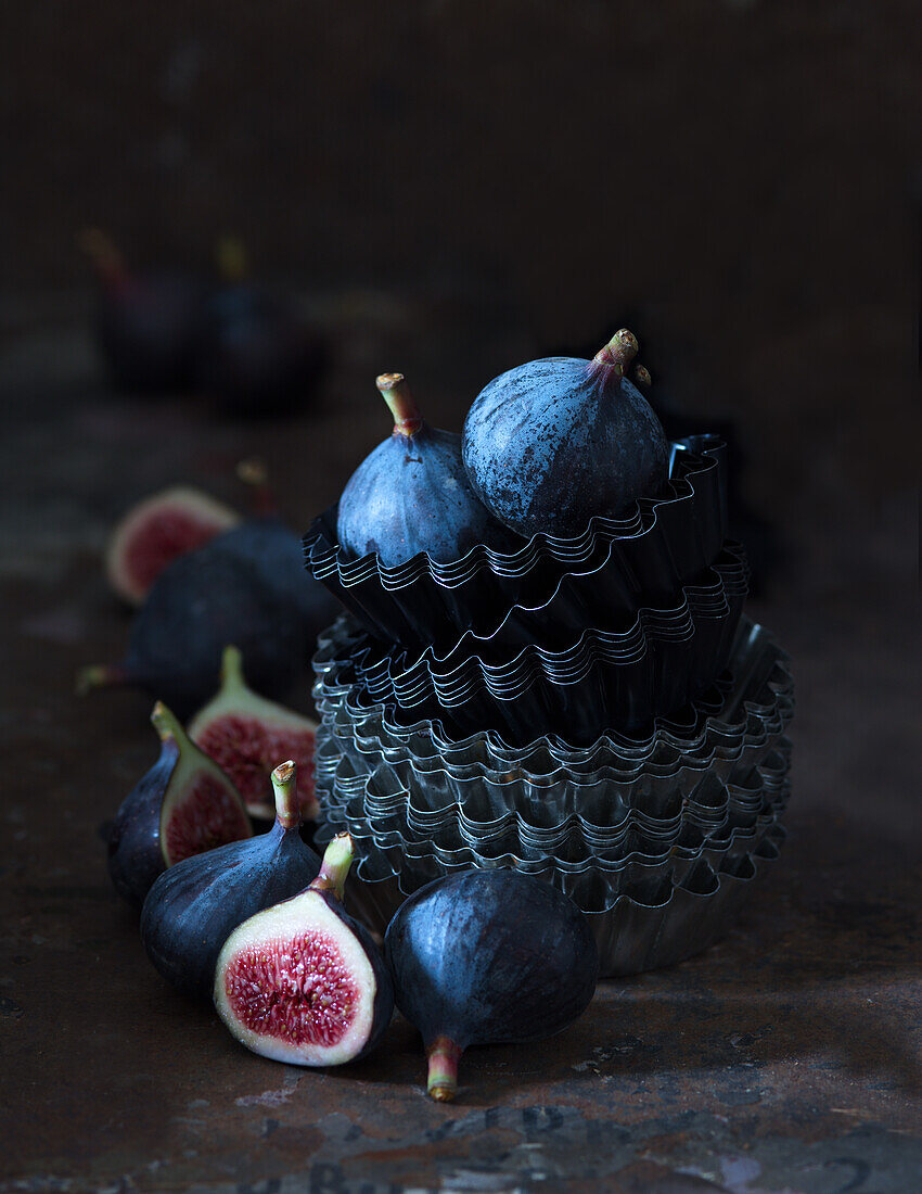 Still life with fresh figs
