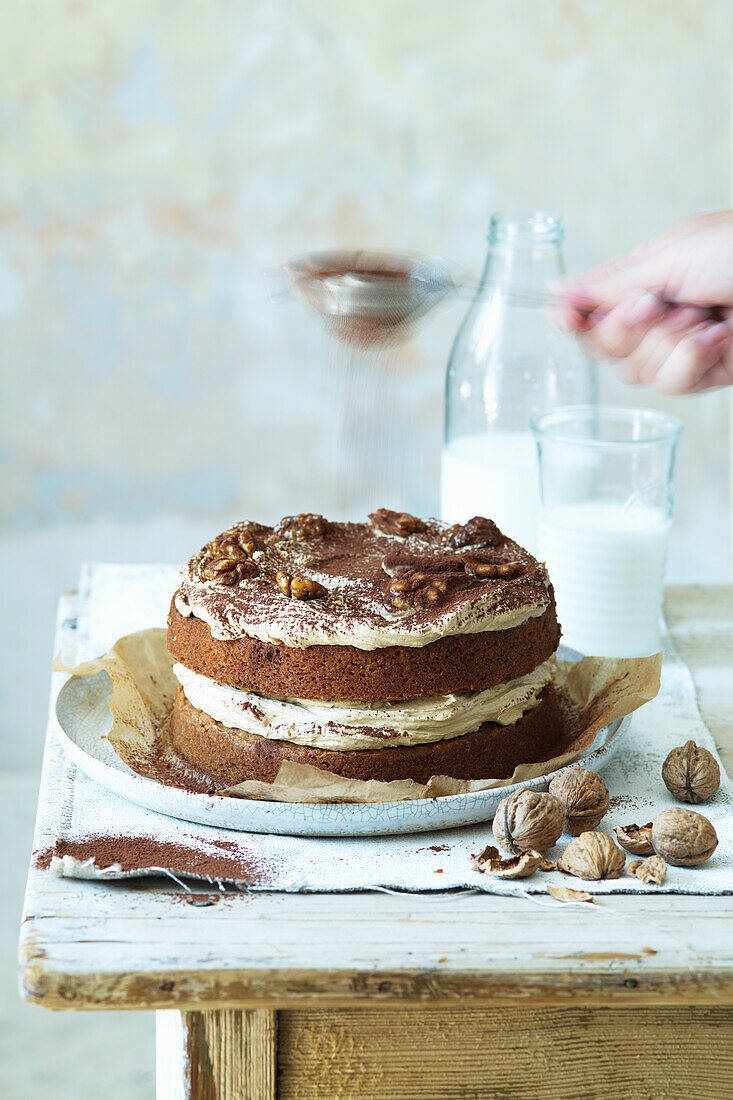 Walnut cake with mascarpone cream