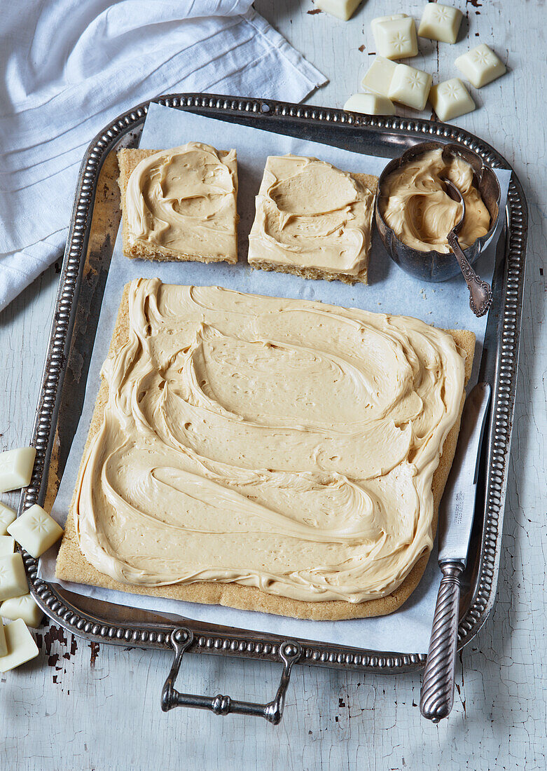 Coffee cake with white chocolate