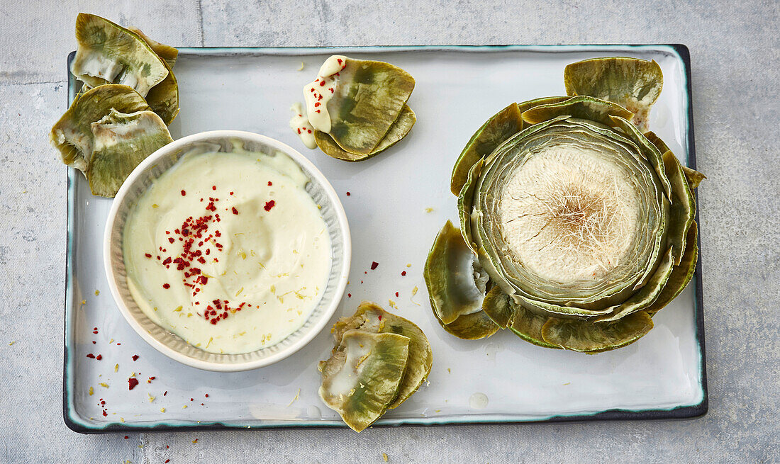 Artichokes with vegan lemon aioli