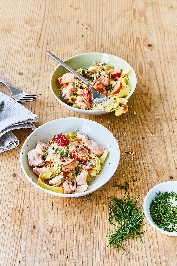 Tagliatelle with salmon and dill