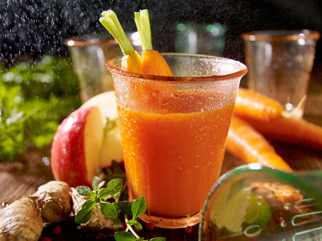 Carrot Apple Juice with Ginger