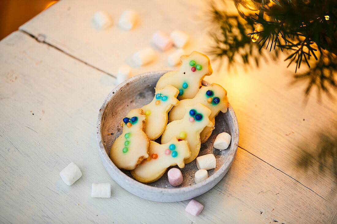 Snowman sugar cookies served with marshmallows