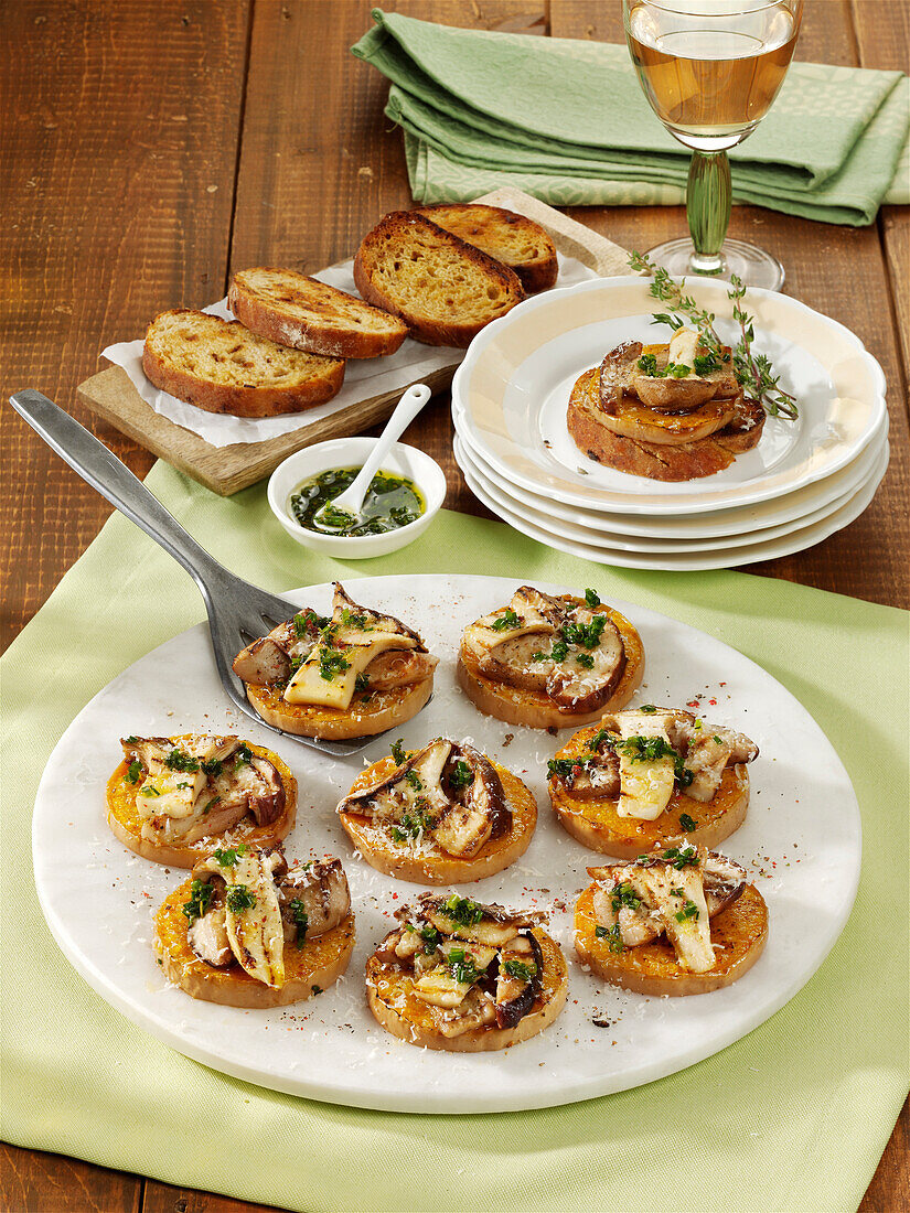 Squash crostini