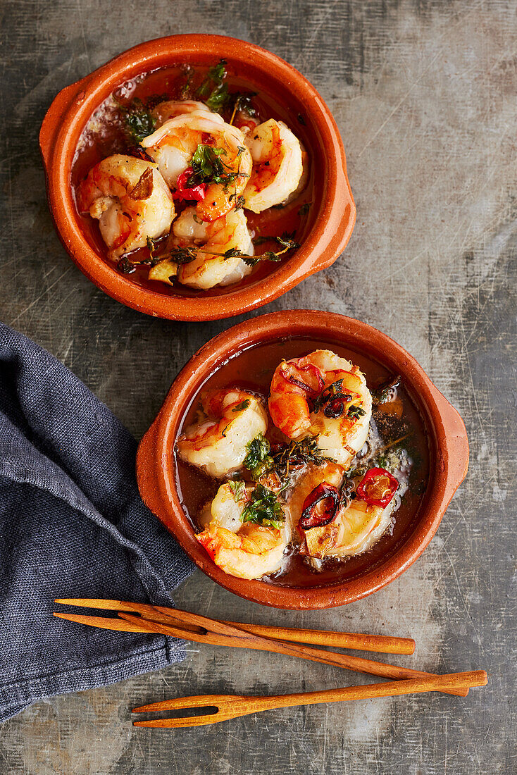 Fried prawns with chilies