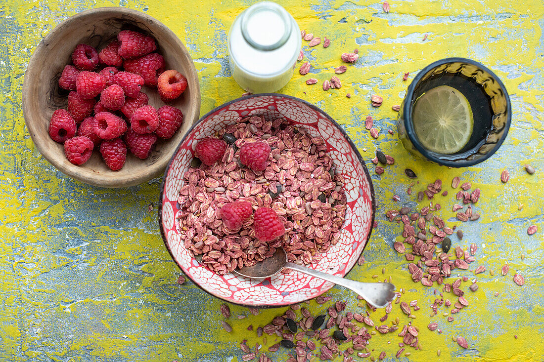 Muesli With Raspberries