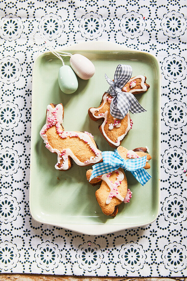 Easter bunny cookies with ribbon