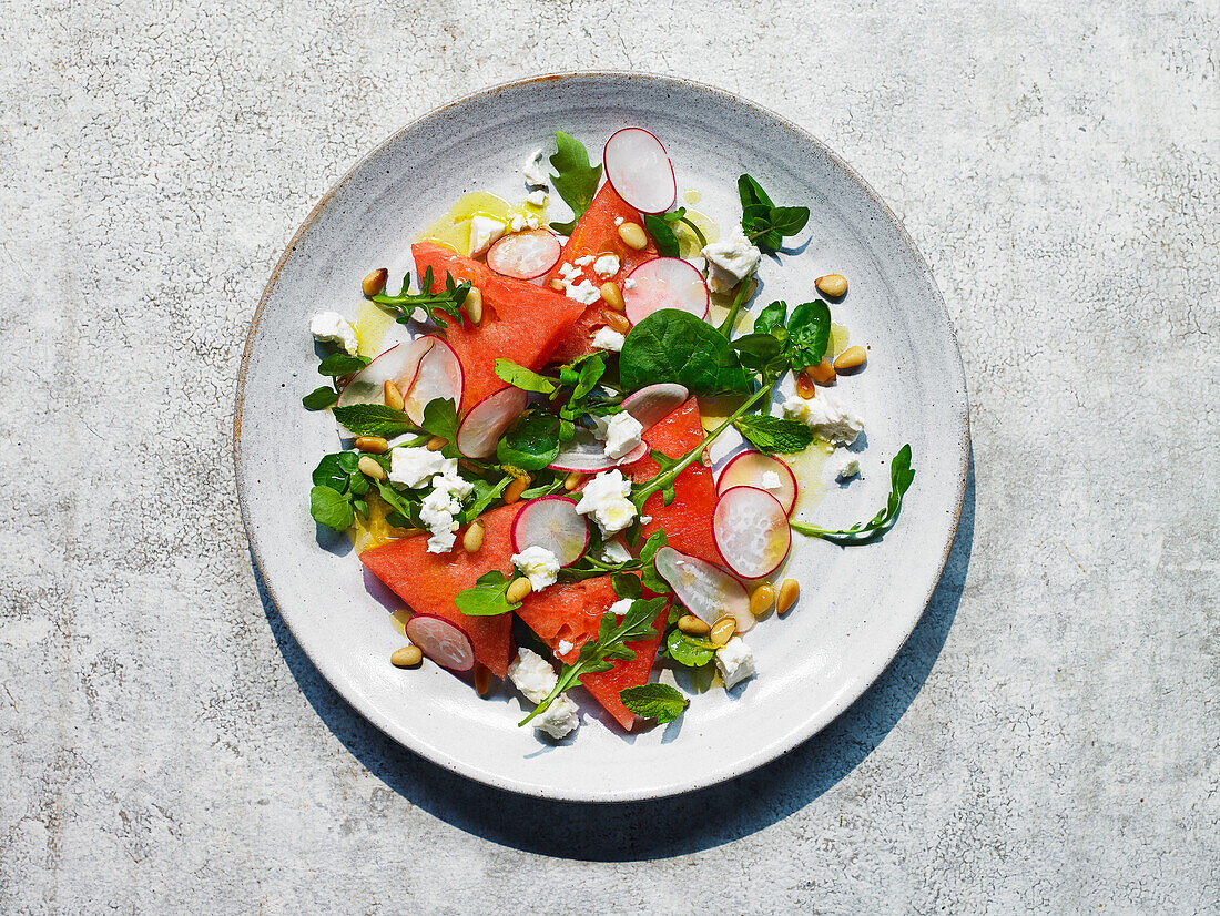 Wassermelonen-Radieschen-Salat mit Feta